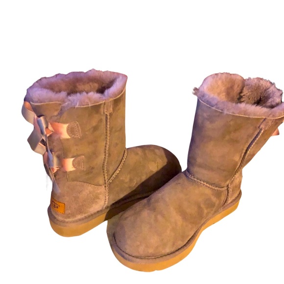 🔥🔥FINAL SALE🔥🔥DOUBLE BOW BOOTS🔥🔥 - Picture 4 of 9